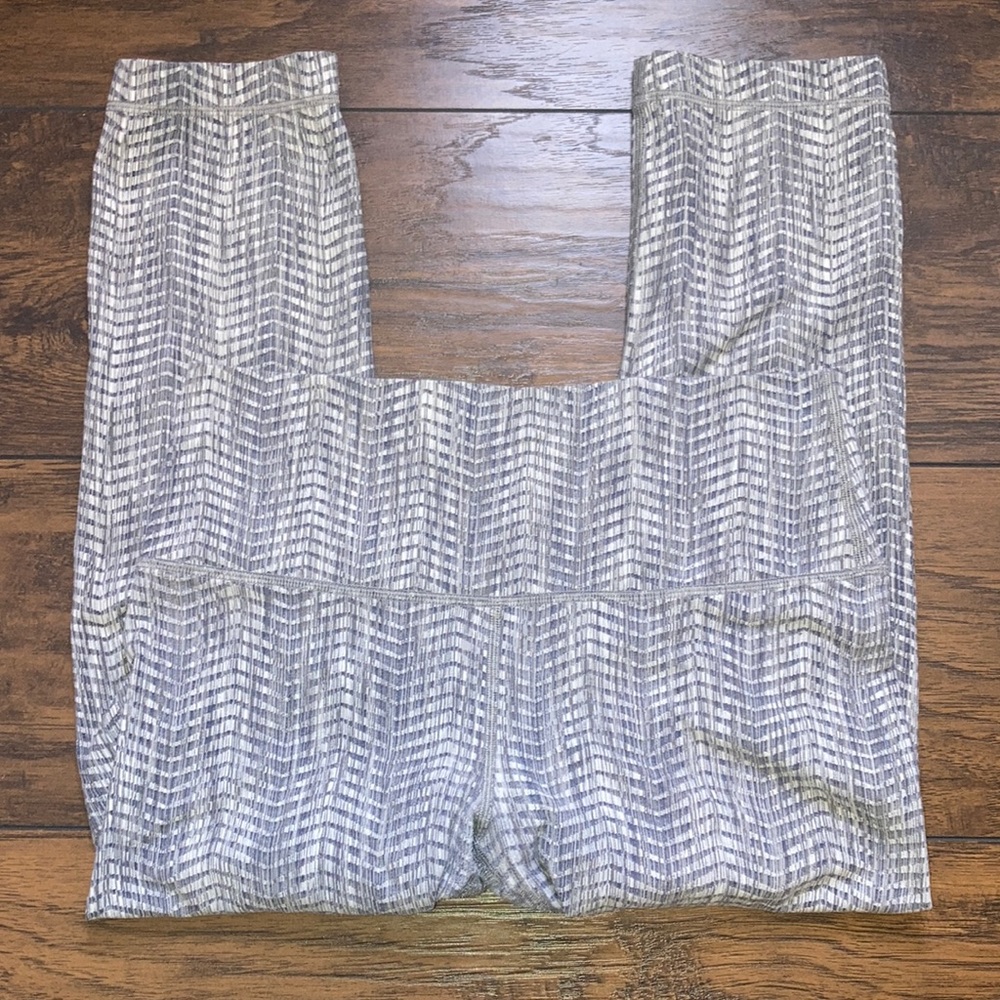 Lululemon Cropped Leggings Work Out Pants Gray Women’s Size 10